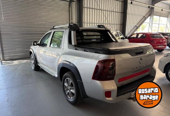 Camionetas - Renault Oroch Duster Outsider 2.0 2017 GNC 140000Km - En Venta
