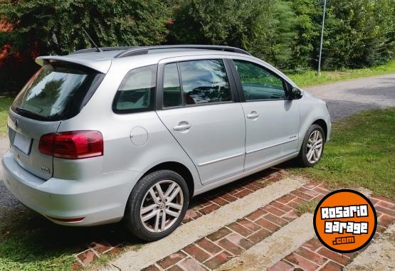 Autos - Volkswagen SURAN Highline 2018 Nafta 110000Km - En Venta