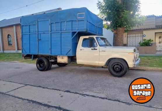 Camiones y Gr�as - Ford 350 Mod. 1.981 - En Venta