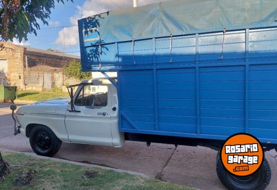 Camiones y Gr�as - Ford 350 Mod. 1.981 - En Venta