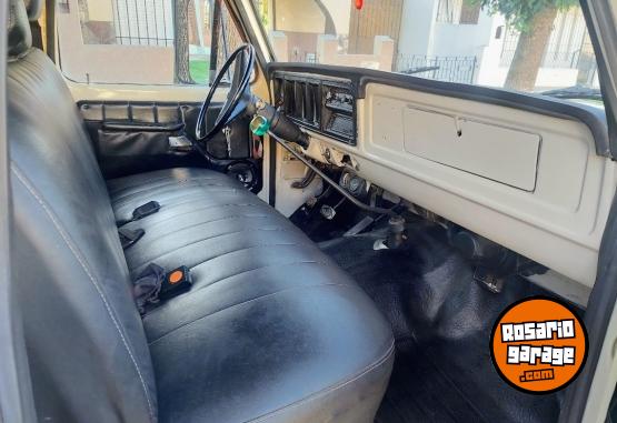 Camiones y Gr�as - Ford 350 Mod. 1.981 - En Venta