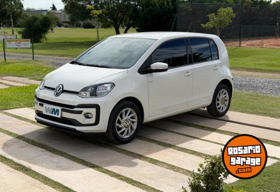 Autos - Volkswagen Up High 2017 Nafta 82000Km - En Venta