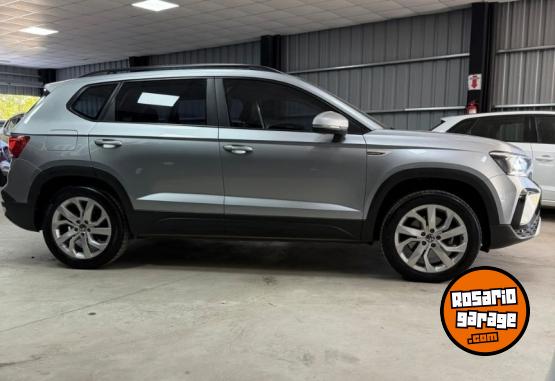 Autos - Volkswagen Taos Comfortline 2022 Nafta 40000Km - En Venta