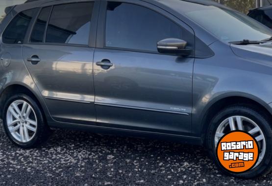 Autos - Volkswagen VOLKSWAGEN SURAN HIGHLINE 2019 Nafta 144000Km - En Venta