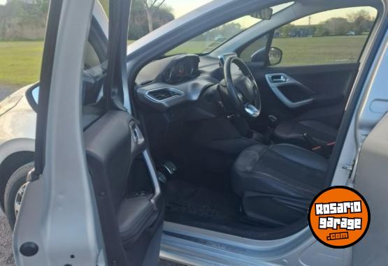 Autos - Peugeot 208 Feline 2018 Nafta 133000Km - En Venta