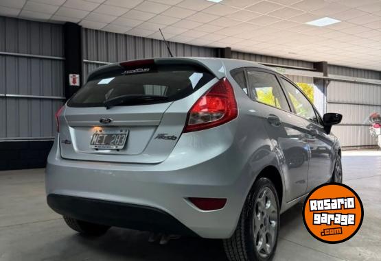 Autos - Ford Fiesta Titanium 2013 Nafta 120000Km - En Venta