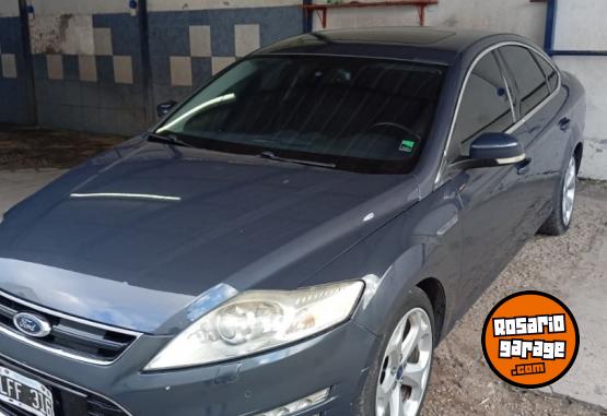 Autos - Ford mondeo 2012 Nafta 240000Km - En Venta