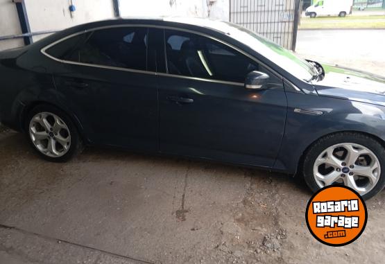 Autos - Ford mondeo 2012 Nafta 240000Km - En Venta