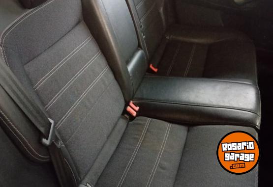 Autos - Ford mondeo 2012 Nafta 240000Km - En Venta