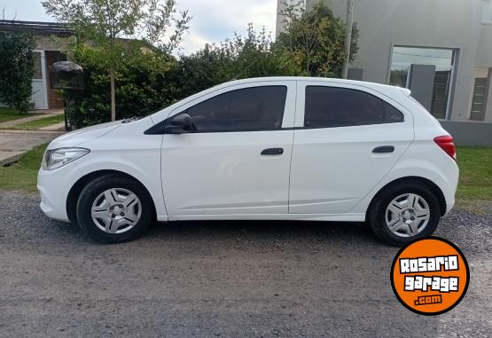 Autos - Chevrolet Onix joy 2018 Nafta 104000Km - En Venta