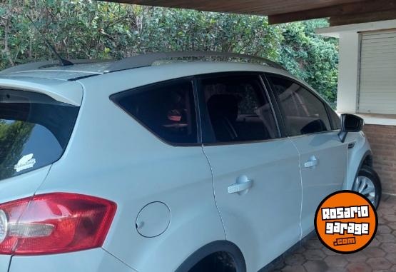 Autos - Ford KUGA 2013 Nafta 200000Km - En Venta