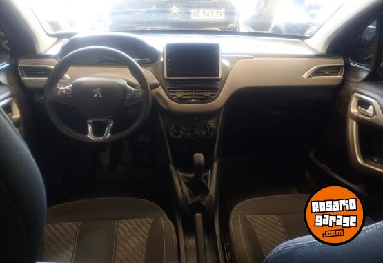 Autos - Peugeot 208 2019 Nafta 62000Km - En Venta