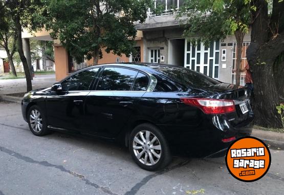 Autos - Renault Latitude, PRIVILEGE 2012 Nafta 93000Km - En Venta