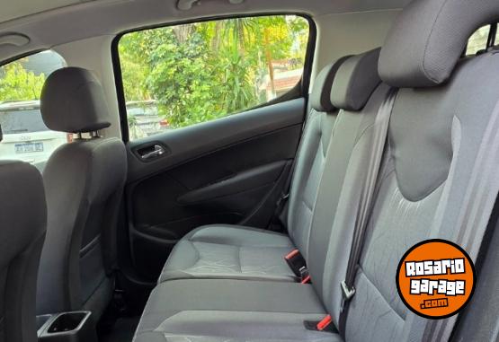 Autos - Peugeot 308 Nav 2015 Nafta 78000Km - En Venta
