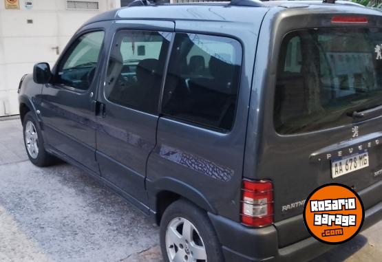 Autos - Peugeot Partner patagonica 1.6hdi 2016 Diesel 106800Km - En Venta