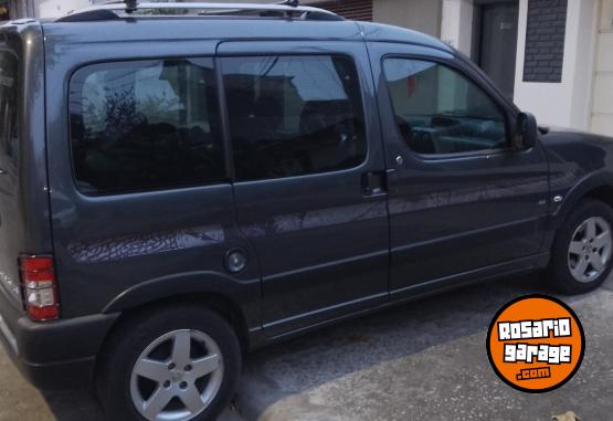 Autos - Peugeot Partner patagonica 1.6hdi 2016 Diesel 106800Km - En Venta
