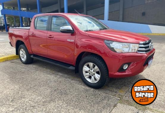 Camionetas - Toyota Hilux srv 4x4 2018 Diesel 174000Km - En Venta