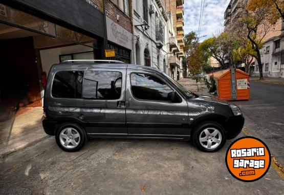 Utilitarios - Peugeot Parnet Patagonica 2015 Diesel 200000Km - En Venta