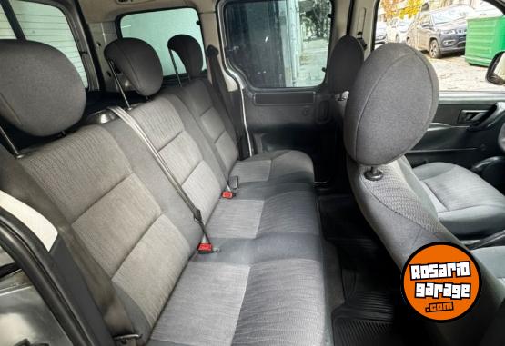 Utilitarios - Citroen Berlingo 1.6 HDI 2011 Diesel 300000Km - En Venta