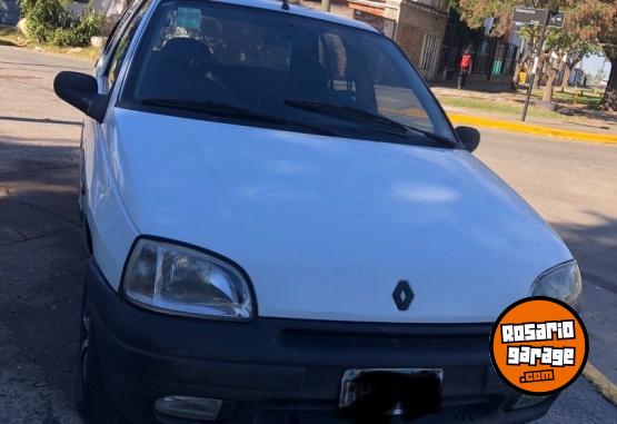 Autos - Renault Clio 1996 Diesel 300000Km - En Venta