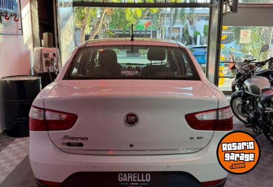 Autos - Fiat Grand Siena 1.6 Essence 2013 Nafta 77000Km - En Venta