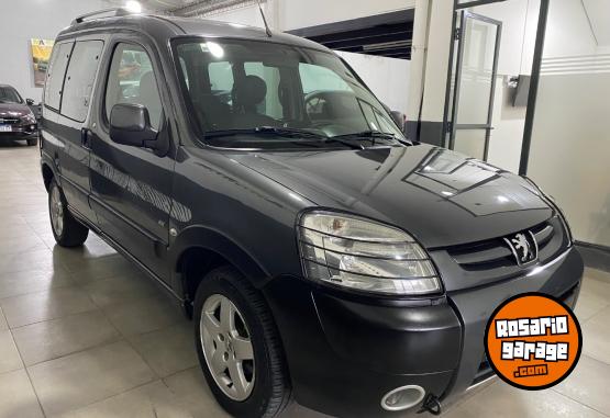Utilitarios - Peugeot Partner 2014 Diesel 140000Km - En Venta