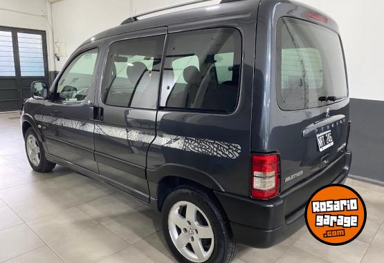 Utilitarios - Peugeot Partner 2014 Diesel 140000Km - En Venta