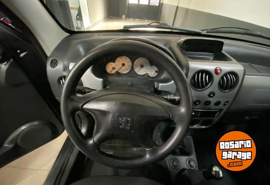 Utilitarios - Peugeot Partner 2014 Diesel 140000Km - En Venta