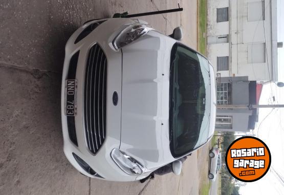 Autos - Ford Fiesta kineti 2014 Nafta 150000Km - En Venta