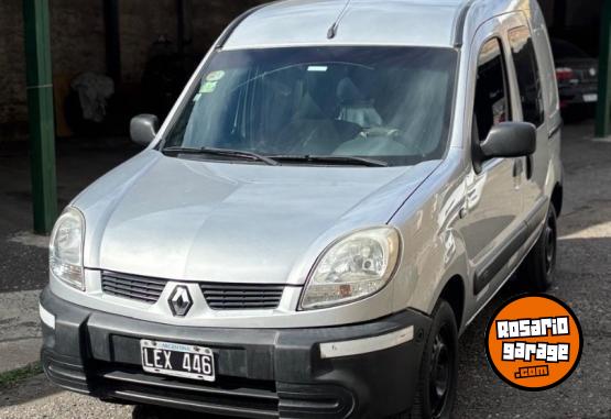 Utilitarios - Renault A�o 2012 2012 GNC 200000Km - En Venta
