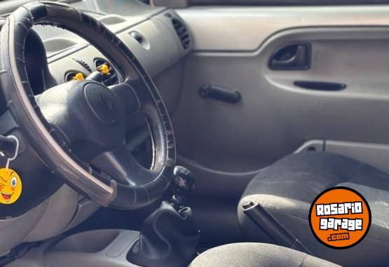 Utilitarios - Renault A�o 2012 2012 GNC 200000Km - En Venta