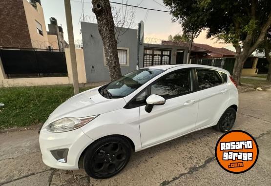 Autos - Ford Fiesta Kinectic Titanium 2012 Nafta 171000Km - En Venta