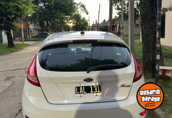 Autos - Ford Fiesta Kinectic Titanium 2012 Nafta 171000Km - En Venta