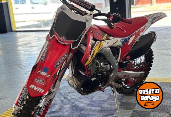 Motos - RVM 250 2023 Nafta 7000Km - En Venta