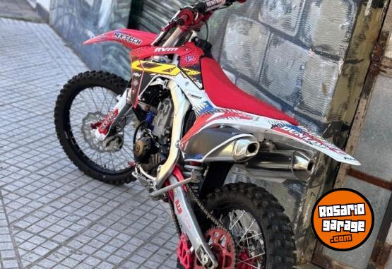 Motos - RVM 250 2023 Nafta 7000Km - En Venta