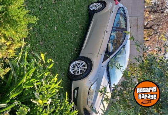 Autos - Ford Focus 2016 Nafta 250000Km - En Venta