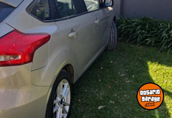 Autos - Ford Focus 2016 Nafta 250000Km - En Venta