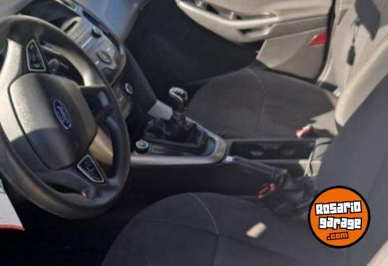 Autos - Ford Focus 2016 Nafta 250000Km - En Venta