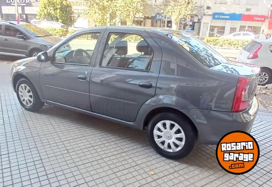 Autos - Renault Logan 2012 GNC 180000Km - En Venta