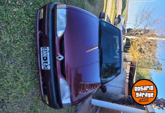 Autos - Renault 19 1996 Nafta 245000Km - En Venta