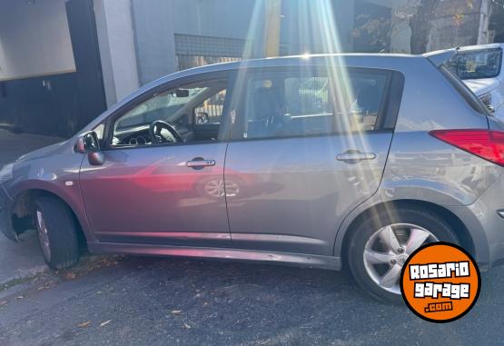 Autos - Nissan Tiida 2014 Nafta 230000Km - En Venta