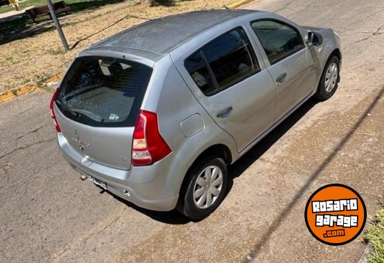 Autos - Renault SANDERO NAFTA GNC 2013 GNC 140000Km - En Venta
