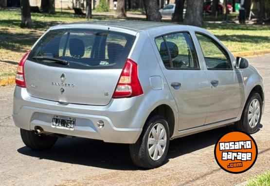 Autos - Renault SANDERO NAFTA GNC 2013 GNC 140000Km - En Venta