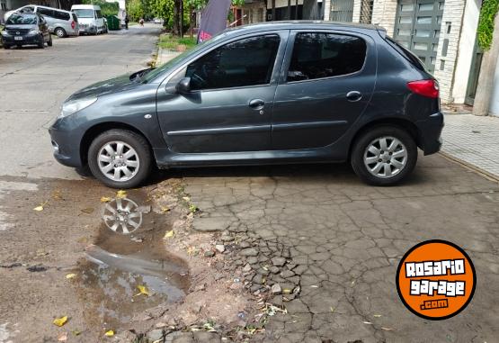 Autos - Peugeot 207 2010 Diesel 156000Km - En Venta