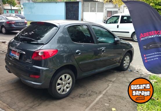 Autos - Peugeot 207 2010 Diesel 156000Km - En Venta