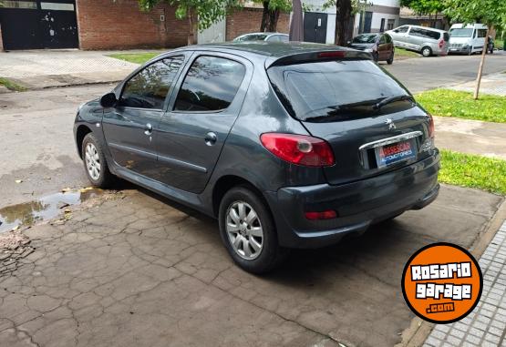 Autos - Peugeot 207 2010 Diesel 156000Km - En Venta
