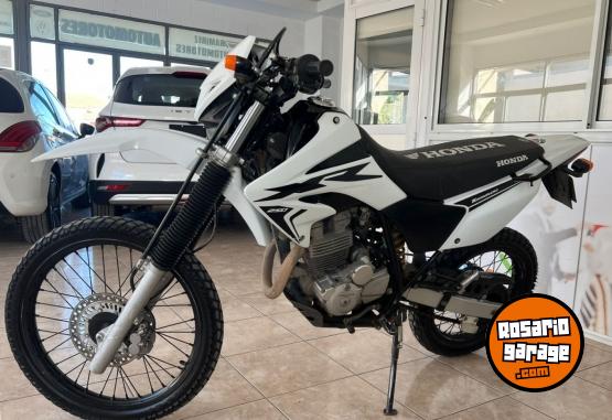 Motos - Honda TORNADO 250CC 2015 Nafta 34000Km - En Venta
