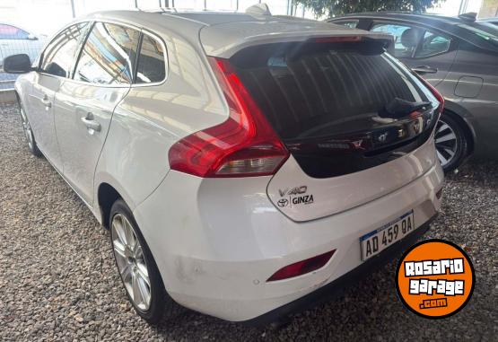 Autos - Volvo V40 T4 INSCRIP 2019 Nafta 57146Km - En Venta
