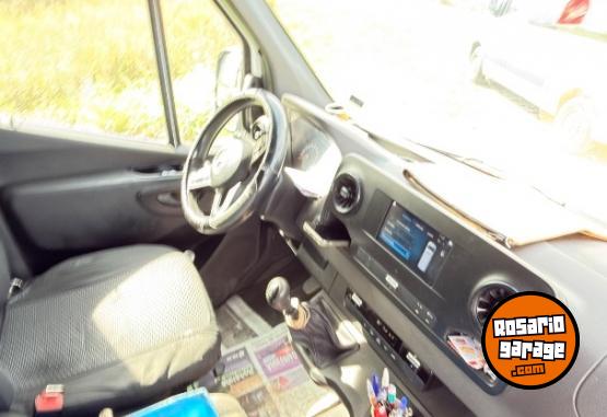 Utilitarios - Mercedes Benz Sprinter 416 furg�n TE 2021 Diesel 395000Km - En Venta