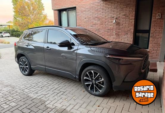 Autos - Toyota Corolla cross hybrid 2022 Electrico / Hibrido 54000Km - En Venta